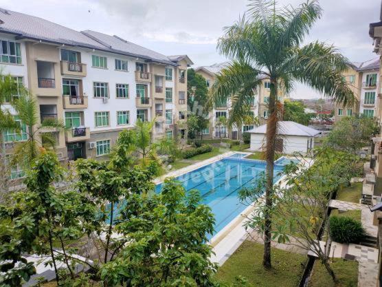 Natol Homestay - Kuching Home Penthouse Airport Road Exterior foto