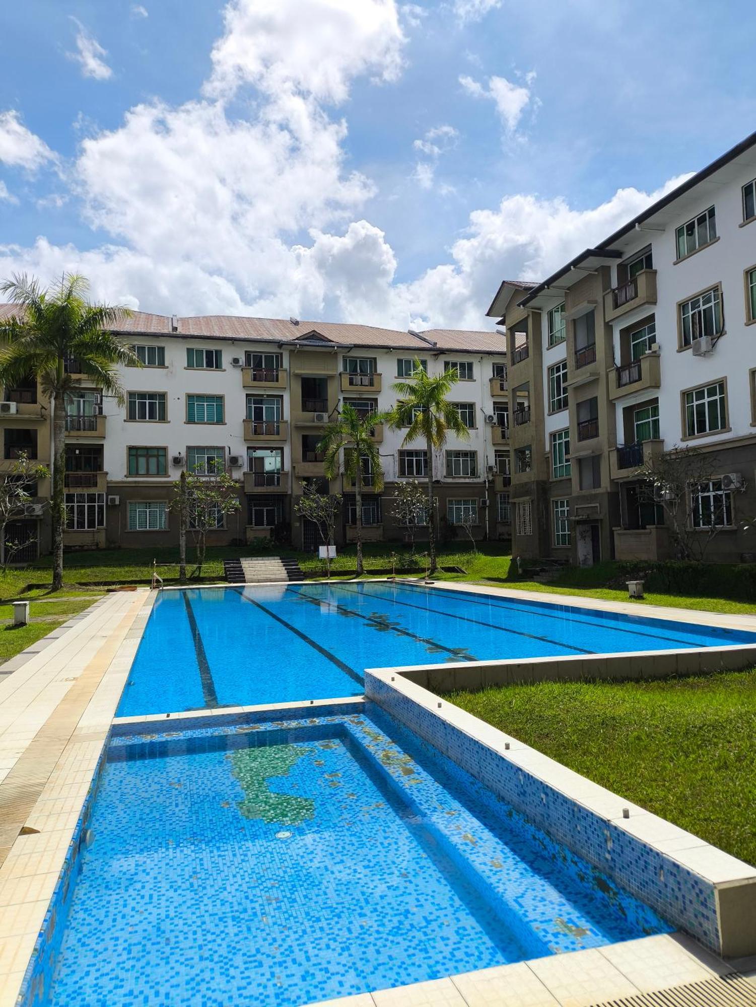 Natol Homestay - Kuching Home Penthouse Airport Road Exterior foto